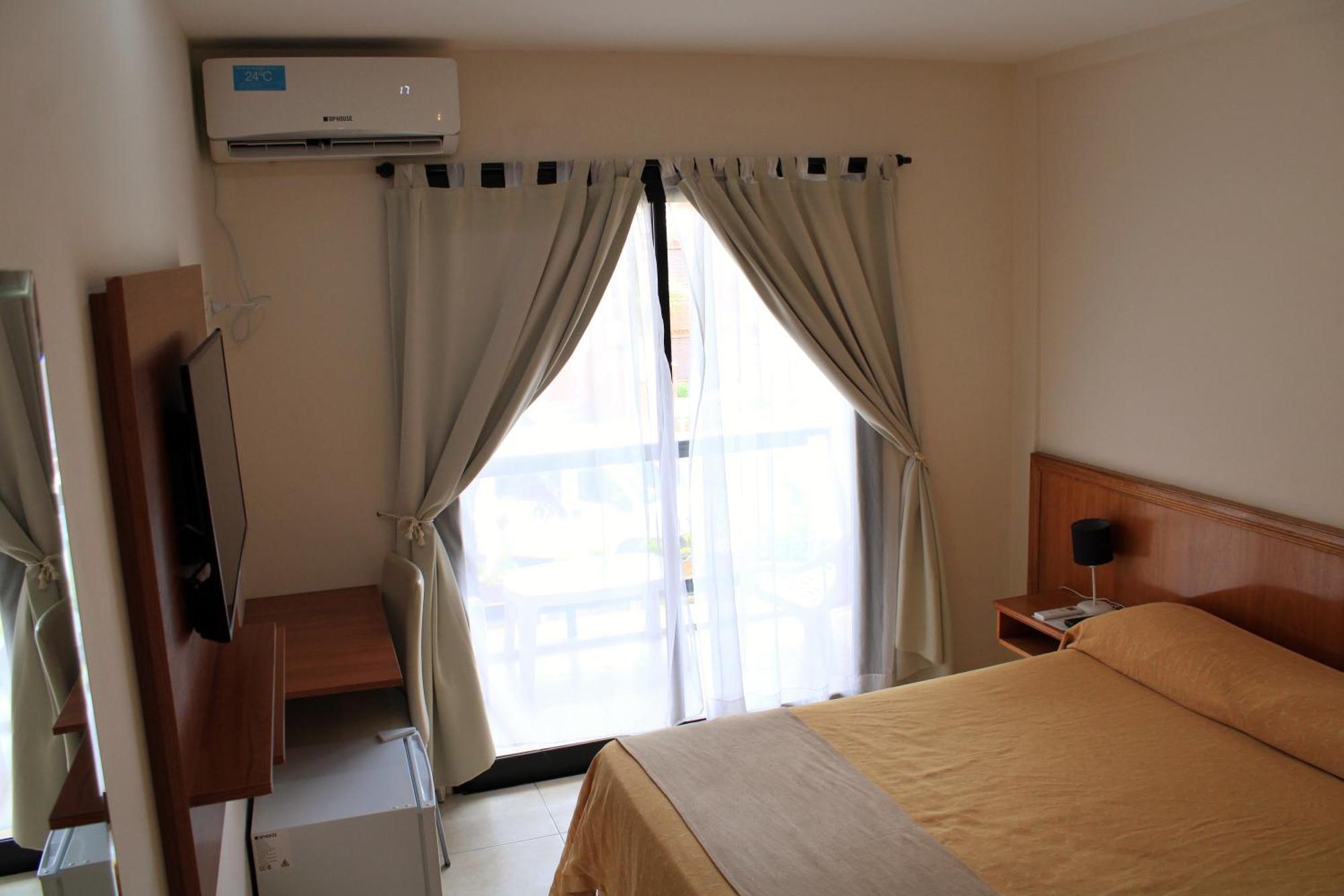 Hotel Bella Costa Ла Лусила дел Мар Екстериор снимка